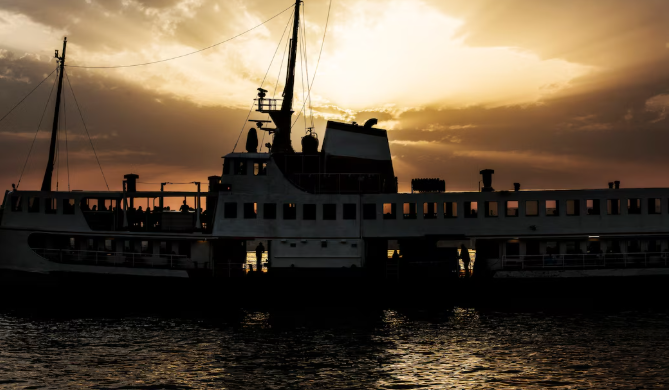 Iran and the U.S. Are Still Technically Not at War. The Ships in Hormuz Tell a Different Story